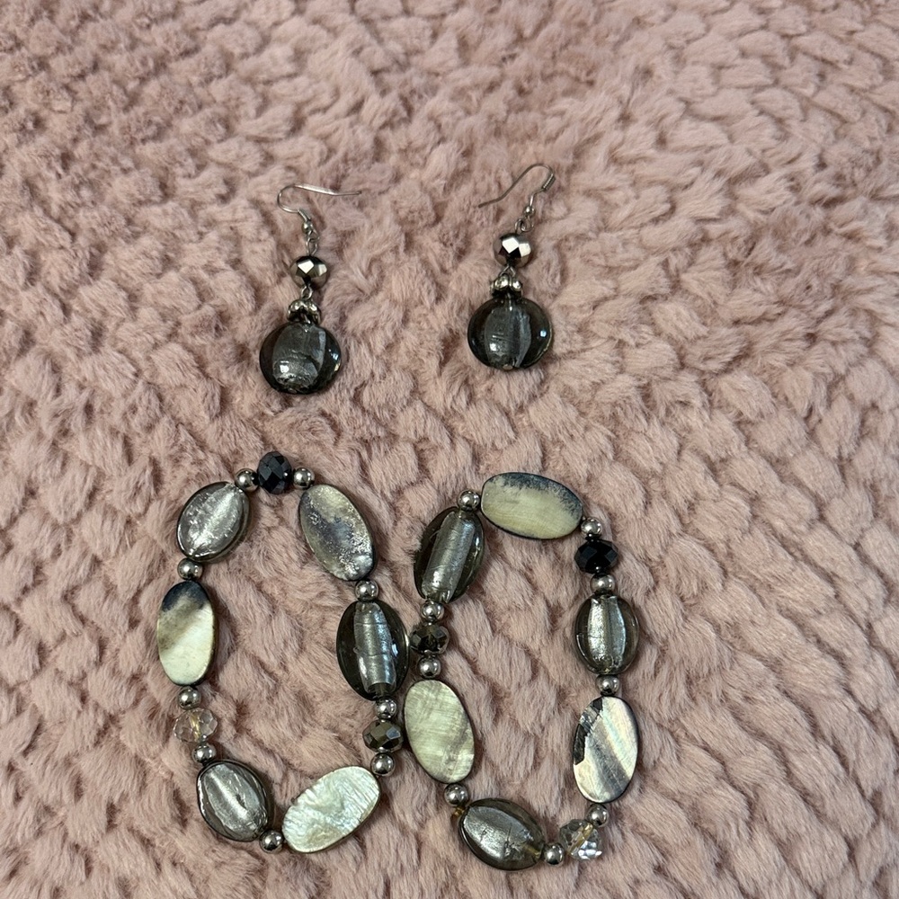 Elegant Silver and Black Jewelry Set